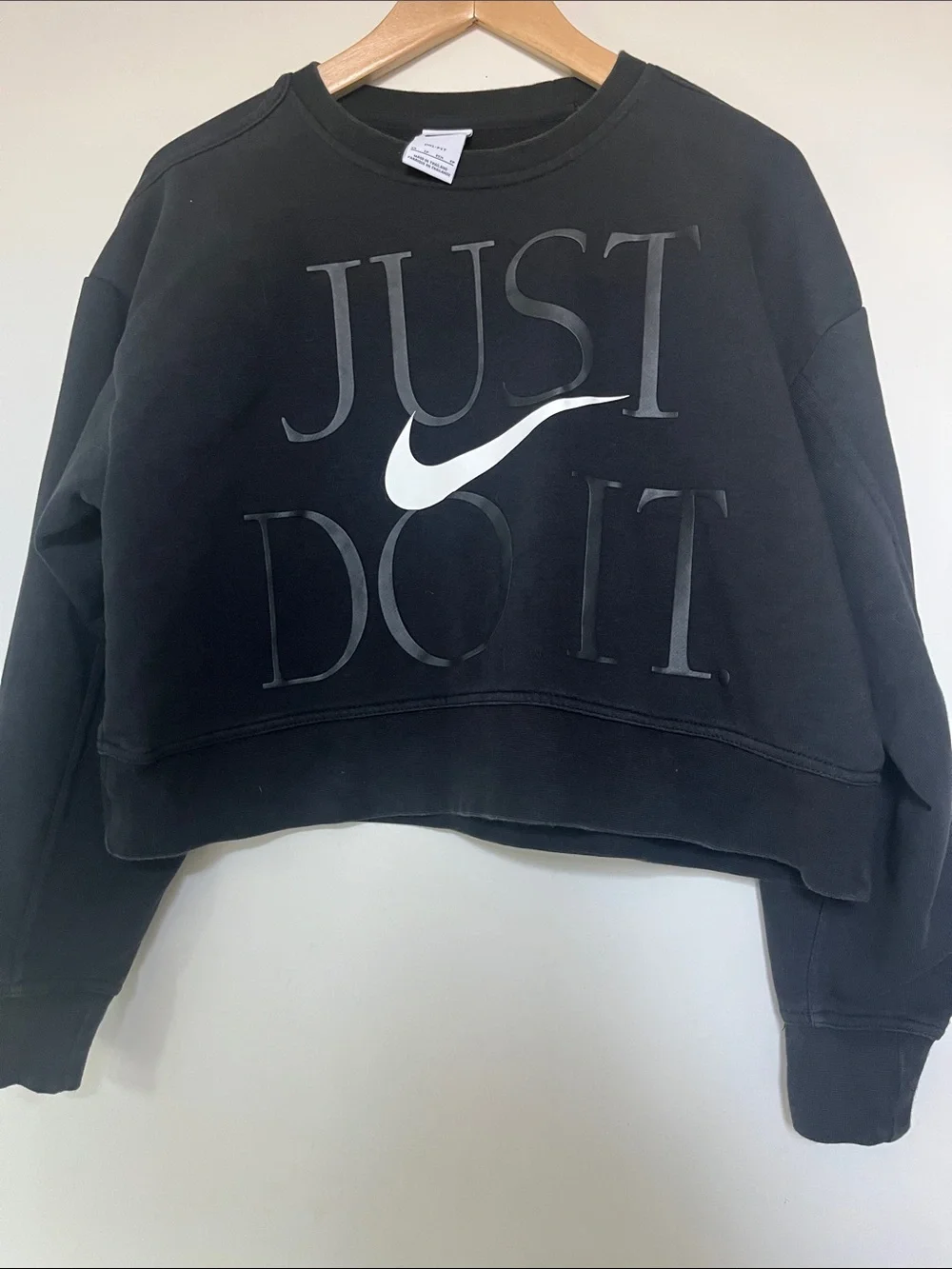 Nike Just Do It Cropped Crewneck Sweatshirt Black Tonal Logo Women's xs